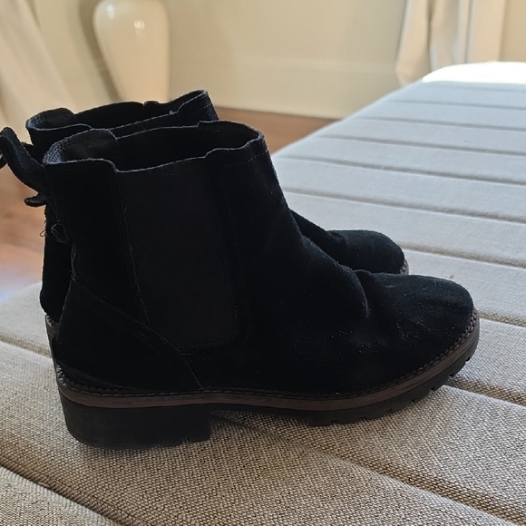 Crown Vintage Black Suede Ankle Boots - Picture 2 of 3